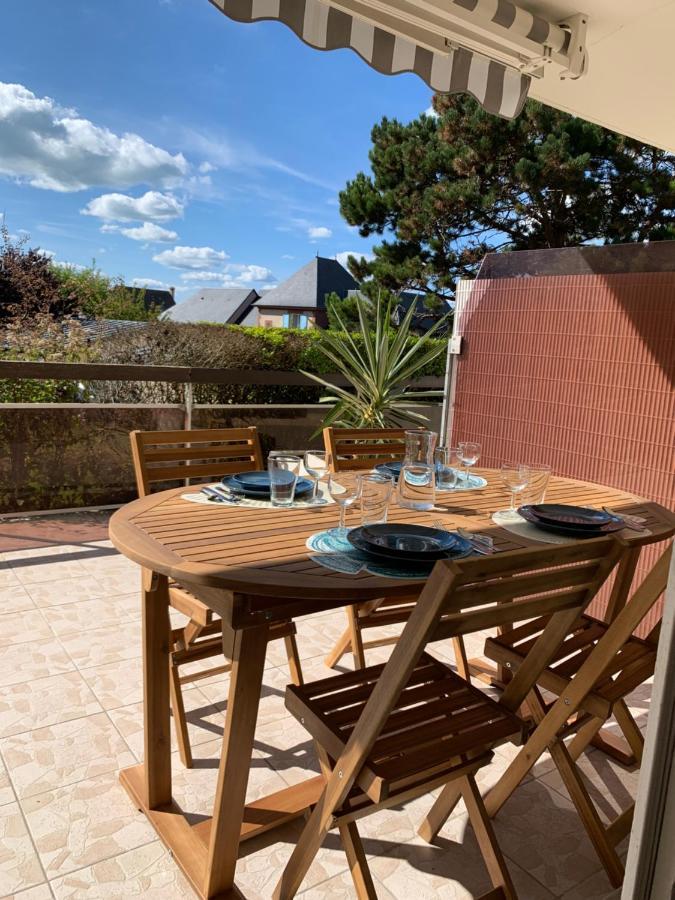 Trouville, Appartement Renove Avec Grande Terrasse Au Calme Экстерьер фото
